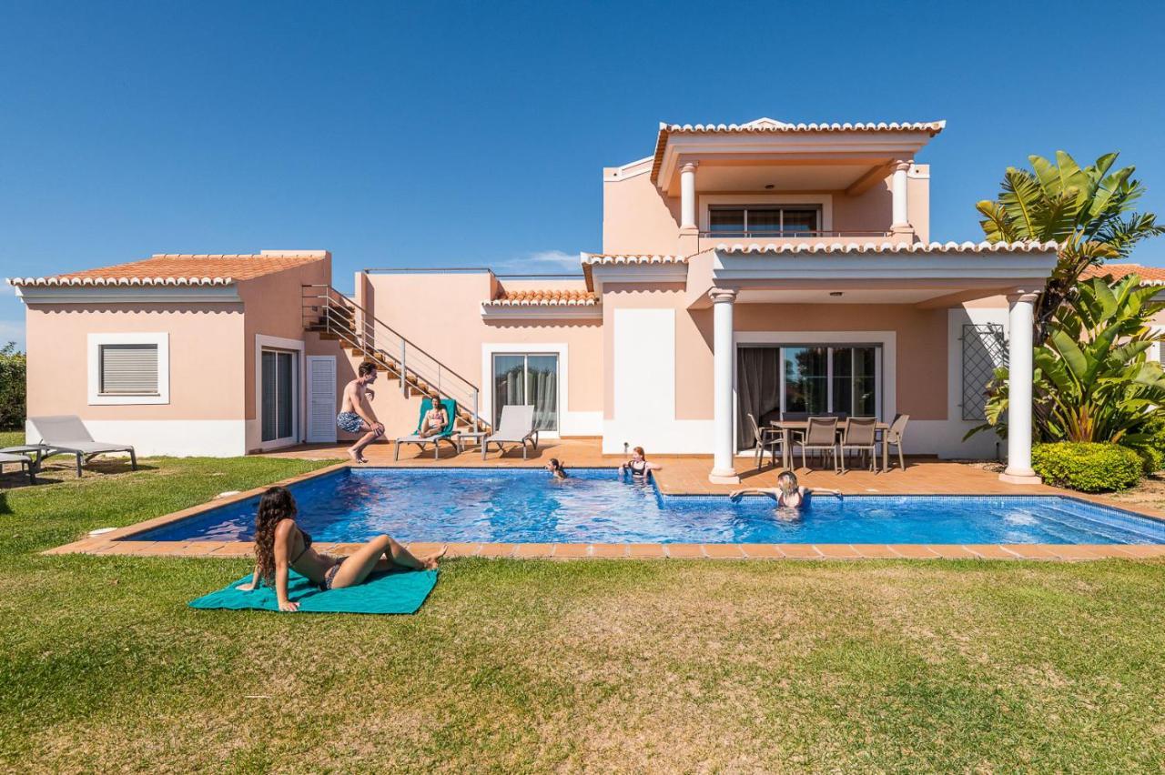 Vale Da Lapa Village Resort Карвоейру Екстер'єр фото A typical villa in Quinta do Lago