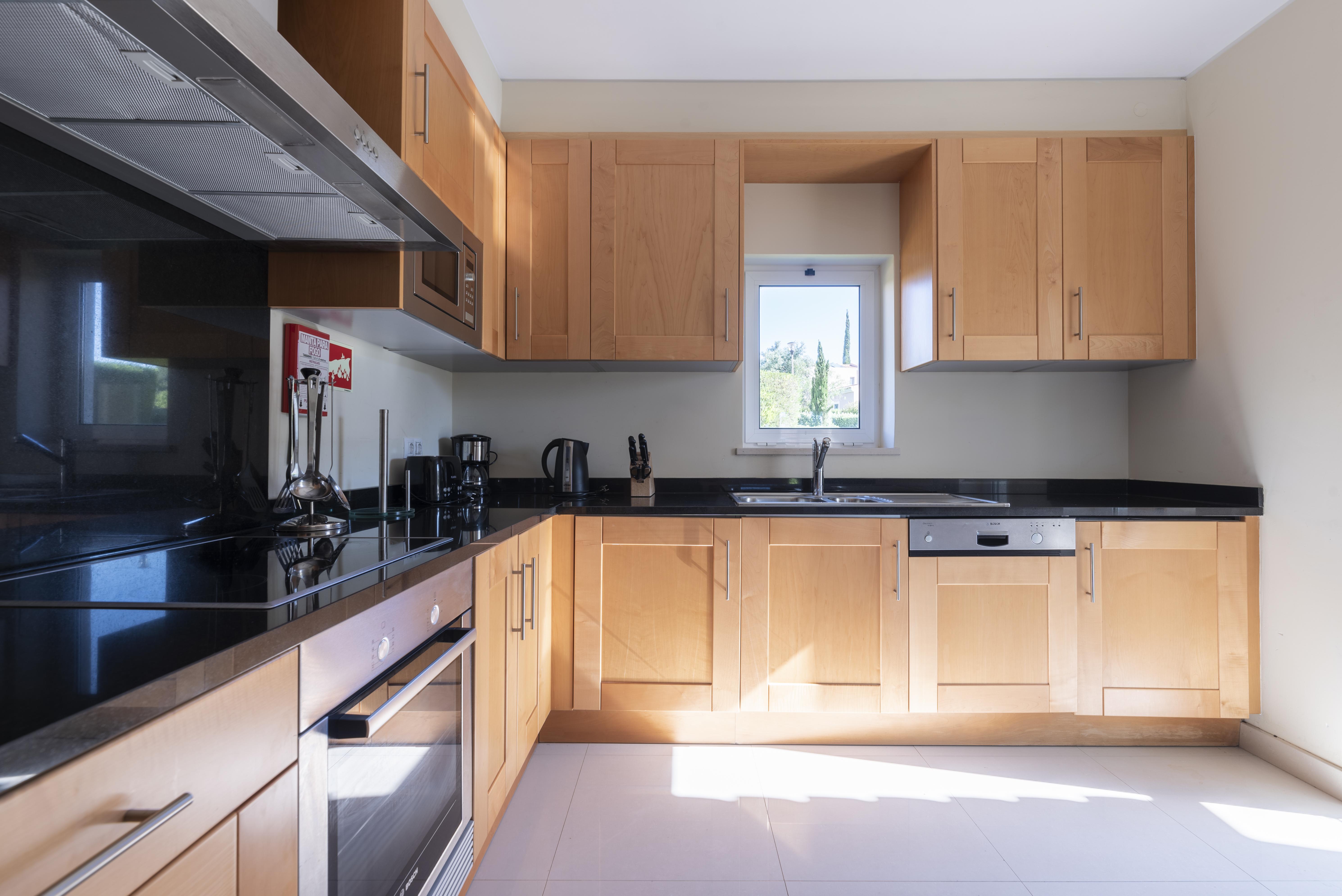 Vale Da Lapa Village Resort Карвоейру Екстер'єр фото A modern kitchen