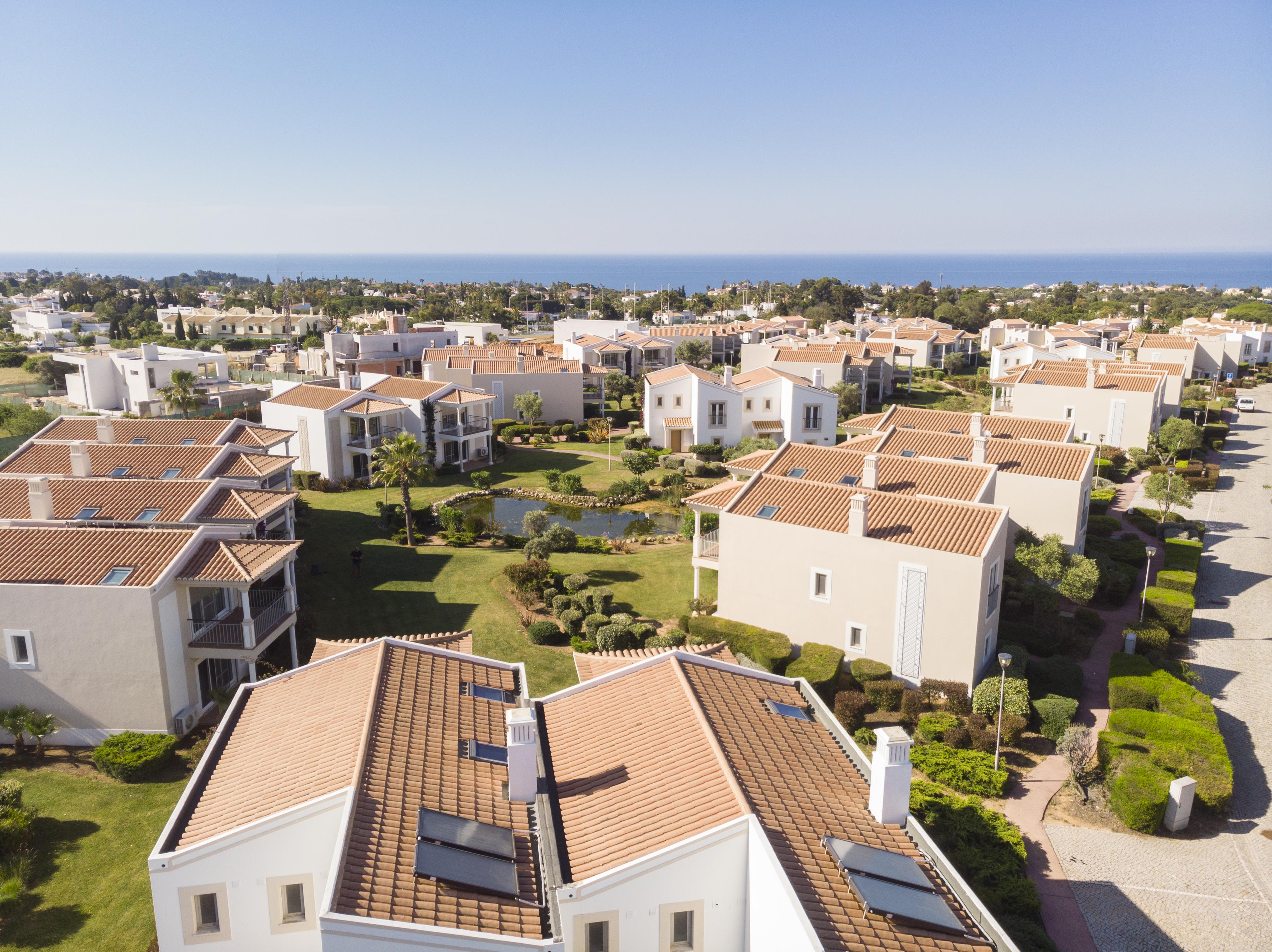 Vale Da Lapa Village Resort Карвоейру Екстер'єр фото Residential area in Corallia