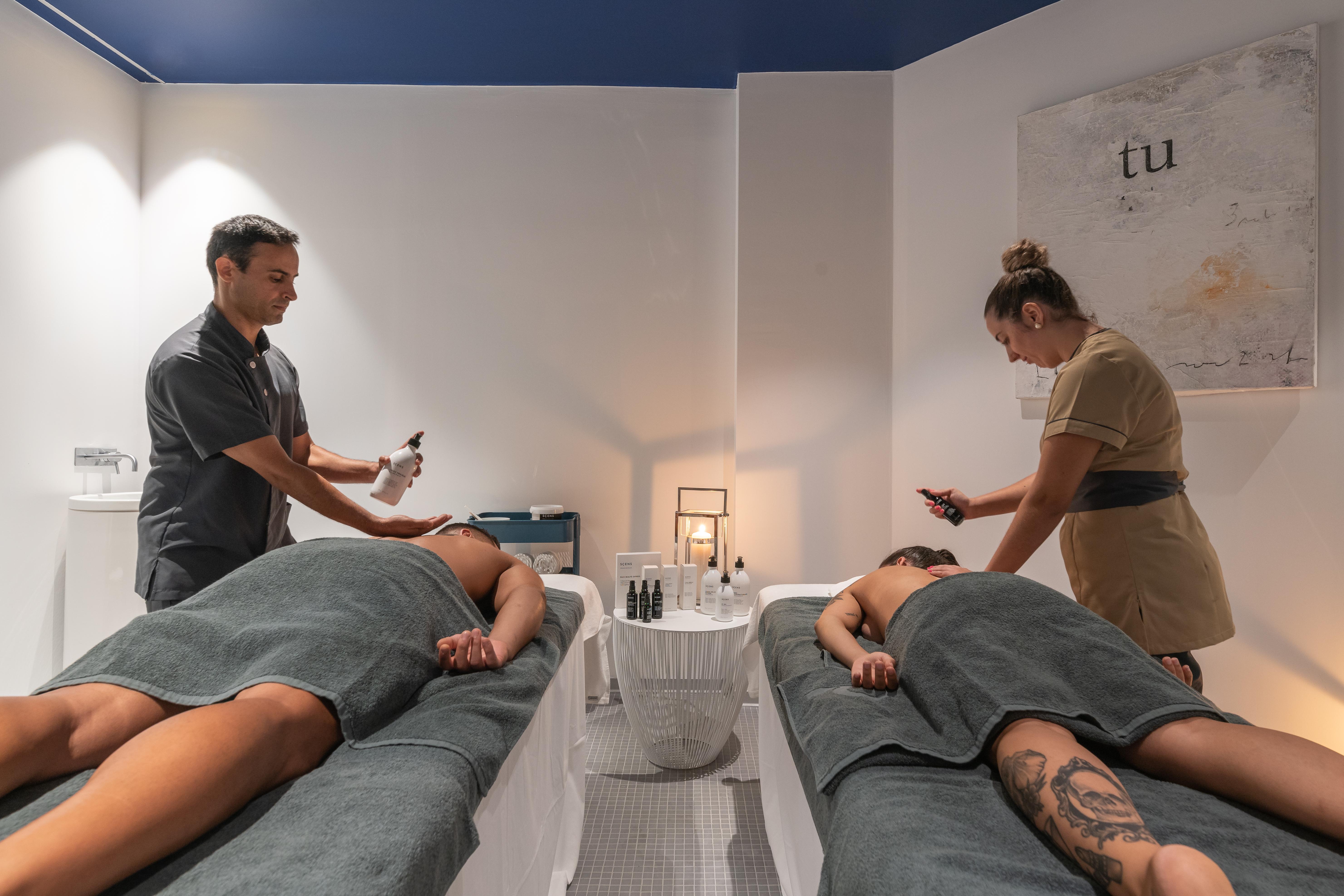 Vale Da Lapa Village Resort Карвоейру Екстер'єр фото Massage therapists at work