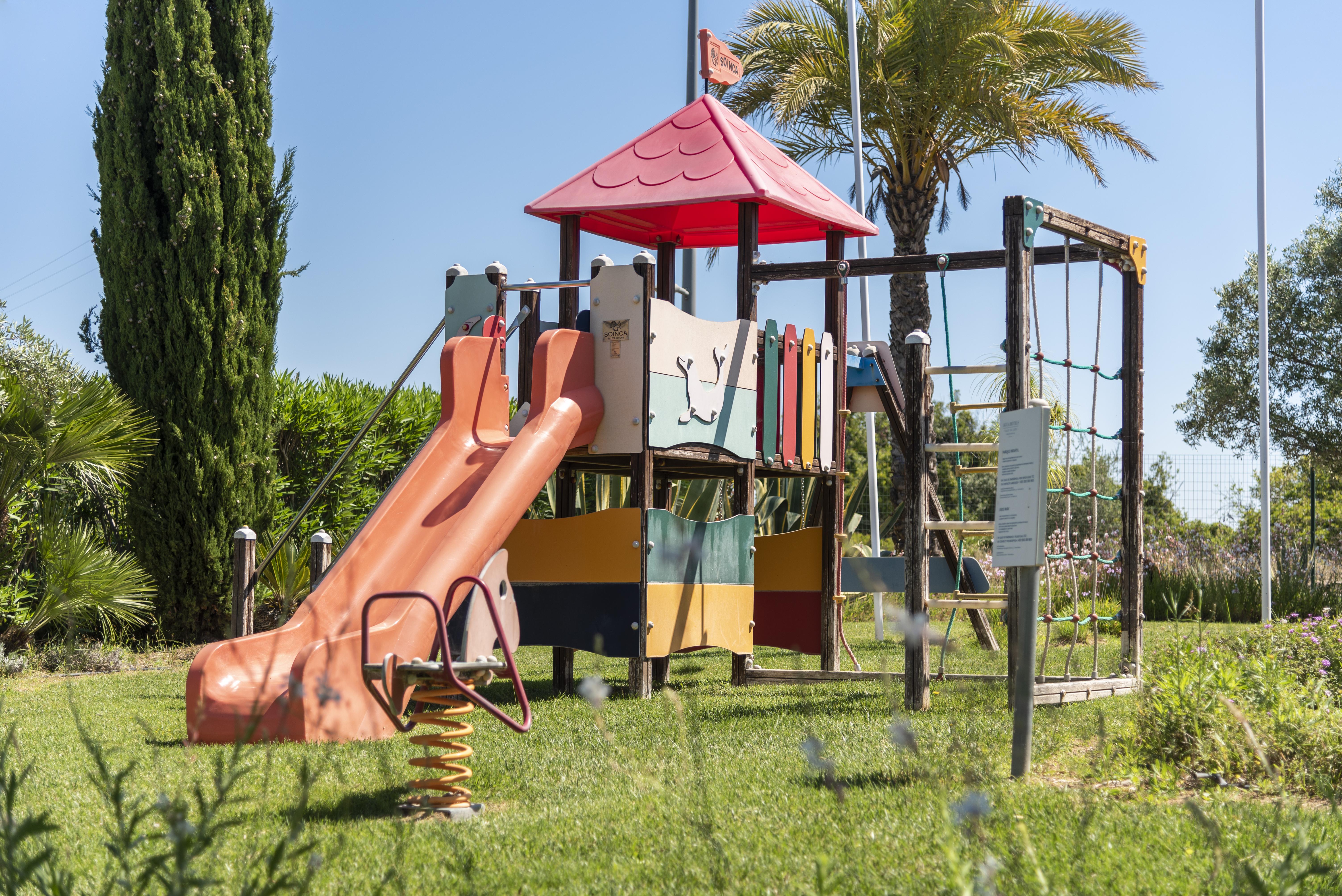 Vale Da Lapa Village Resort Карвоейру Екстер'єр фото Playground in Spain