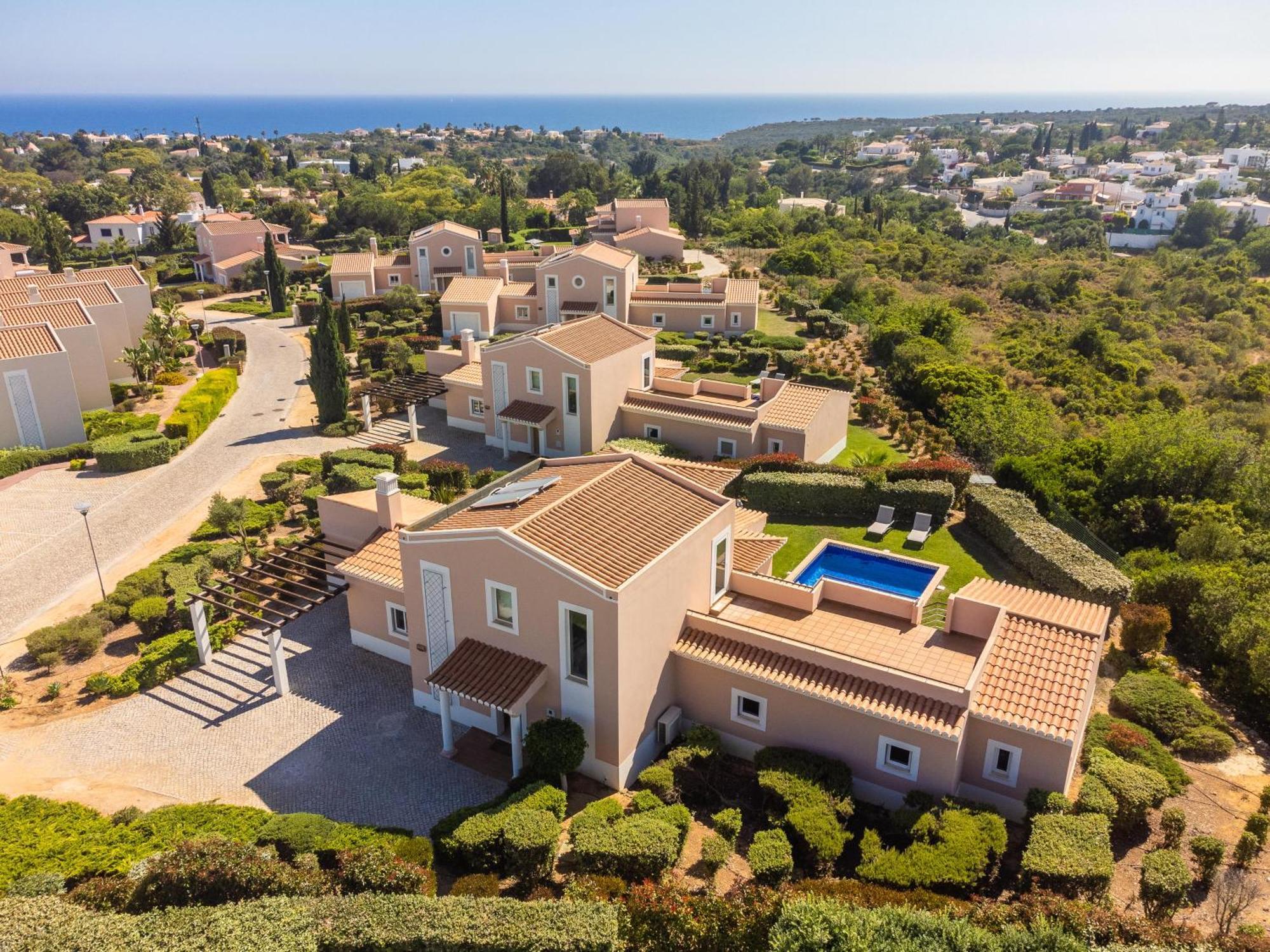 Vale Da Lapa Village Resort Карвоейру Екстер'єр фото Residential villas in Quinta do Lago