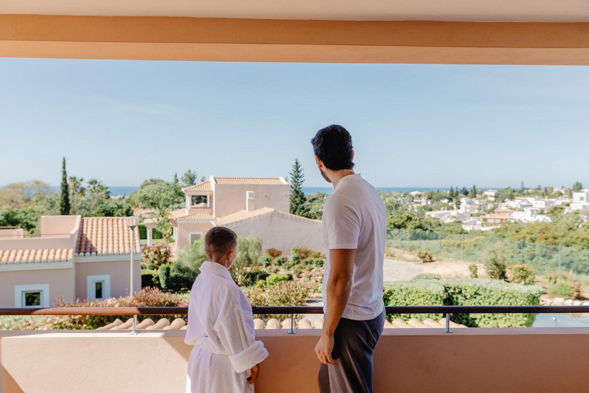 Vale Da Lapa Village Resort Карвоейру Екстер'єр фото A balcony